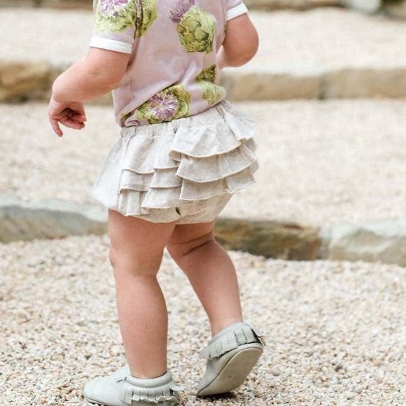 Milkbarn Green Floral Bamboo Ruffle Bloomer, 3-6 months - Picture 5 of 7